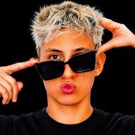 Nico Voutrinas's YouTube profile picture