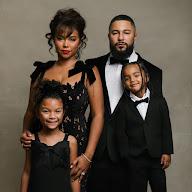 THE DAVIS FAMILY 's YouTube profile picture