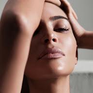 Kim Kardashian's YouTube profile picture