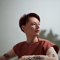 Olena Kovernik's YouTube profile picture