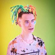 lil_snakeeee's YouTube profile picture