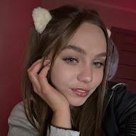 🦋YANIN ASMR🦋's YouTube profile picture