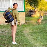 Julia's Adventures's YouTube profile picture
