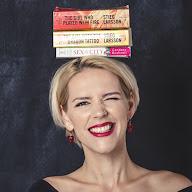 English Maria's YouTube profile picture