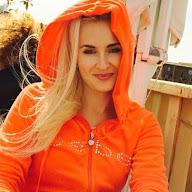 Oksana Levi's YouTube profile picture