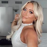 SaffronBarkerVlogs's YouTube profile picture